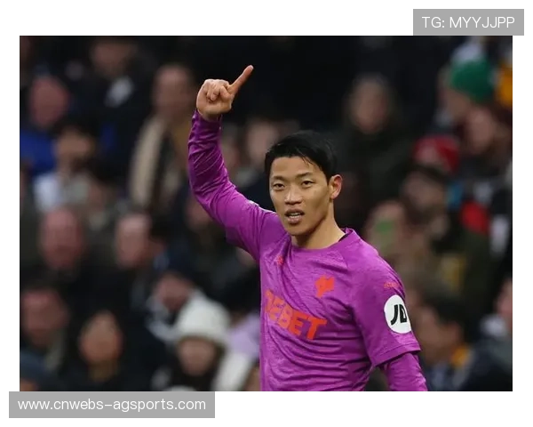 韩国队1-0胜加纳，李太锡头球制胜黄喜灿失点